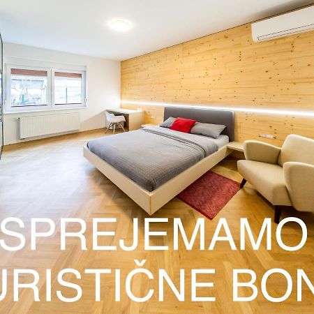 Kamr’ca Apartment Ljubljana Bagian luar foto